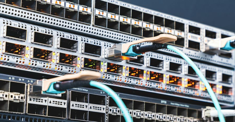 Firewall NGFW per sicurezza perimetrale aziendale — protezione rete da minacce esterne